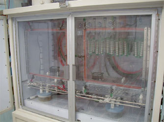A Chamber with suspended samples